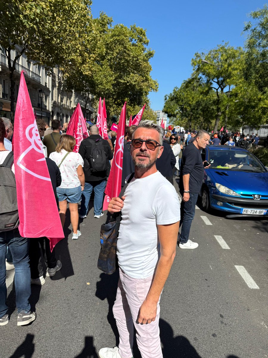 Mobilisés cet après-midi avec <a href="/partisocialiste/">Parti socialiste</a> pour défendre la justice sociale, écologique et fiscale, et faire entendre nos propositions. #18septembre