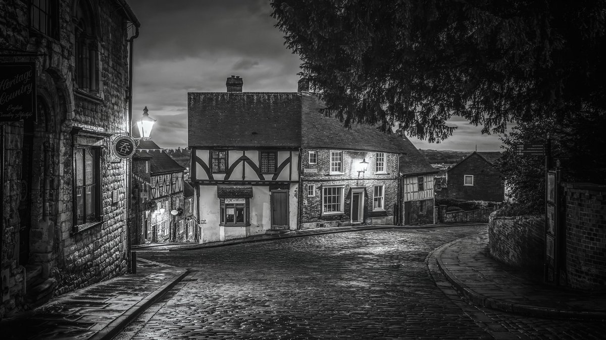 Where Michaelgate and Steep Hill collide - Lincoln 📸