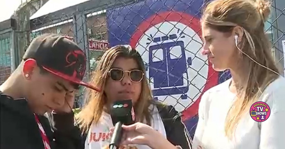 ApiTvShow's tweet photo. ¡Bomba! 💥 Camilota abandonó un móvil en vivo indignada por una pregunta sobre Daniela Celis. ¿Hasta dónde deben preguntar los medios sobre la vida privada de los famosos? 🤔 ¡Te leemos! 👇
#Camilota #DanielaCelis #TVArgentina #Escándalo https://t.co/YK3spk6o05