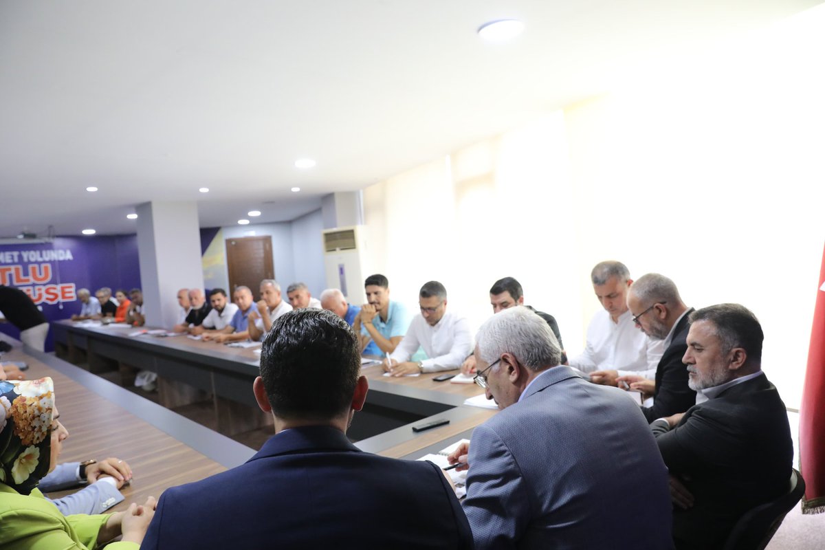 📍AK Parti Çukurova İlçe Başkanlığı

Adana İl Koordinatörümüz ve AK Parti Erzurum Milletvekilimiz Sn. Mehmet Emin Öz ile İl Başkanımız Sn. Tamer Dağlı’yı İlçe Başkanlığımızda misafir ettik.

Mahalle başkanlarımızla bir araya gelerek teşkilat çalışmalarımızı değerlendirdiğimiz,