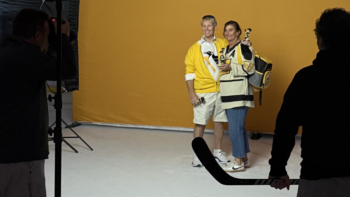 Pens Tickets tweet media