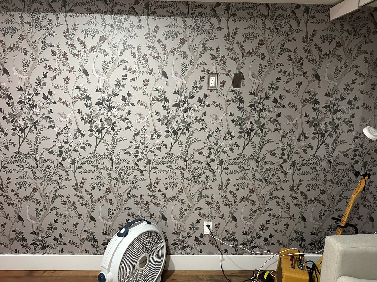 matthimes's tweet image. I just put up some nice peel and stick paper