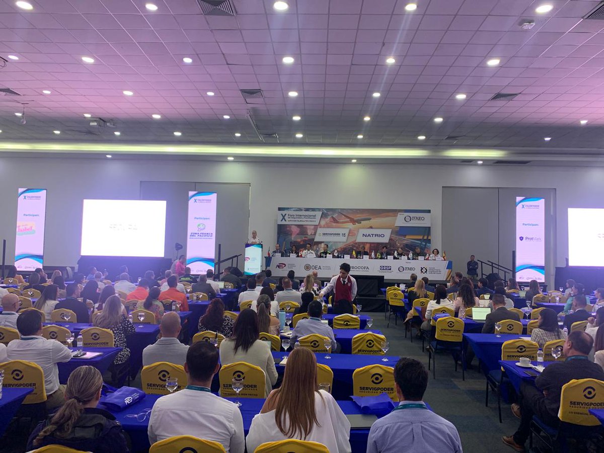 AES_SCS's tweet photo. Hoy vivimos el X Foro Internacional de Seguridad y Facilitación AES 🌍🤝
Un espacio que reúne a autoridades, expertos y empresas para compartir experiencias, impulsar la cooperación y construir juntos un futuro más seguro y eficiente. https://t.co/dVD81X7Sdy