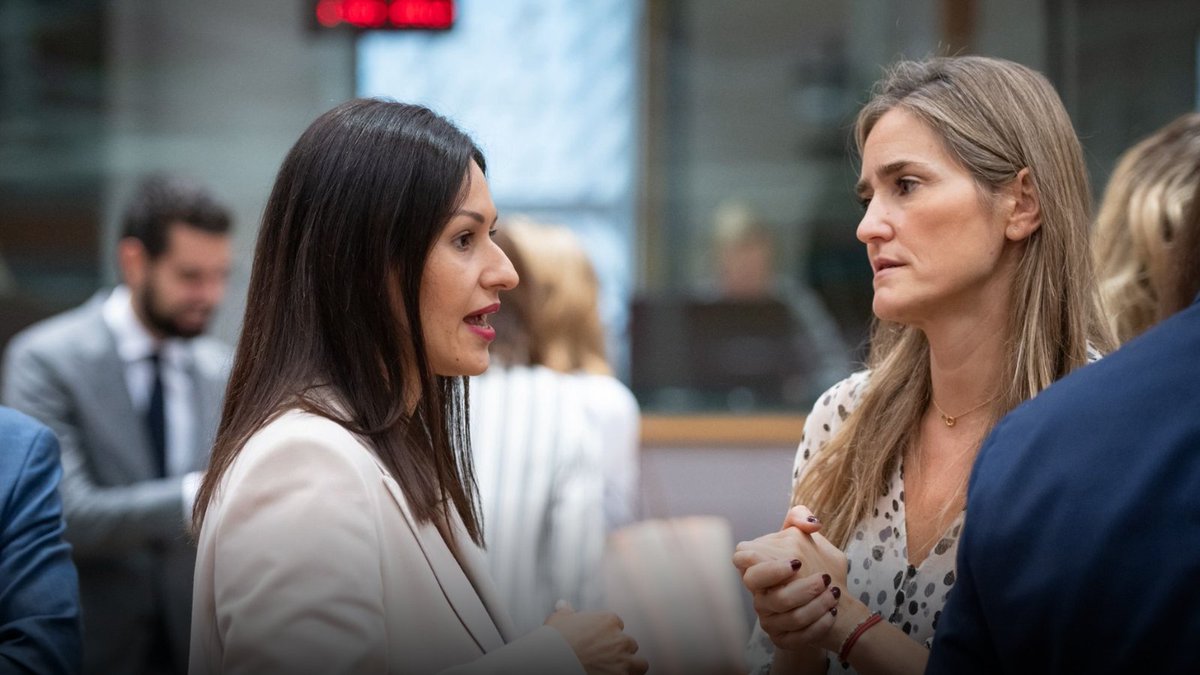 Today in Brussels, the Minister of Agriculture, Rural Development and Environment <a href="/riapan82/">maria panayiotou</a>  participated in the #ENVI Council. 🌱

The Ministers :
🔹Discussed the amendment of the European Climate Law for 2040 target
🔹Agreed on the Statement  of Intent for 2035 NDCs

#ENVI