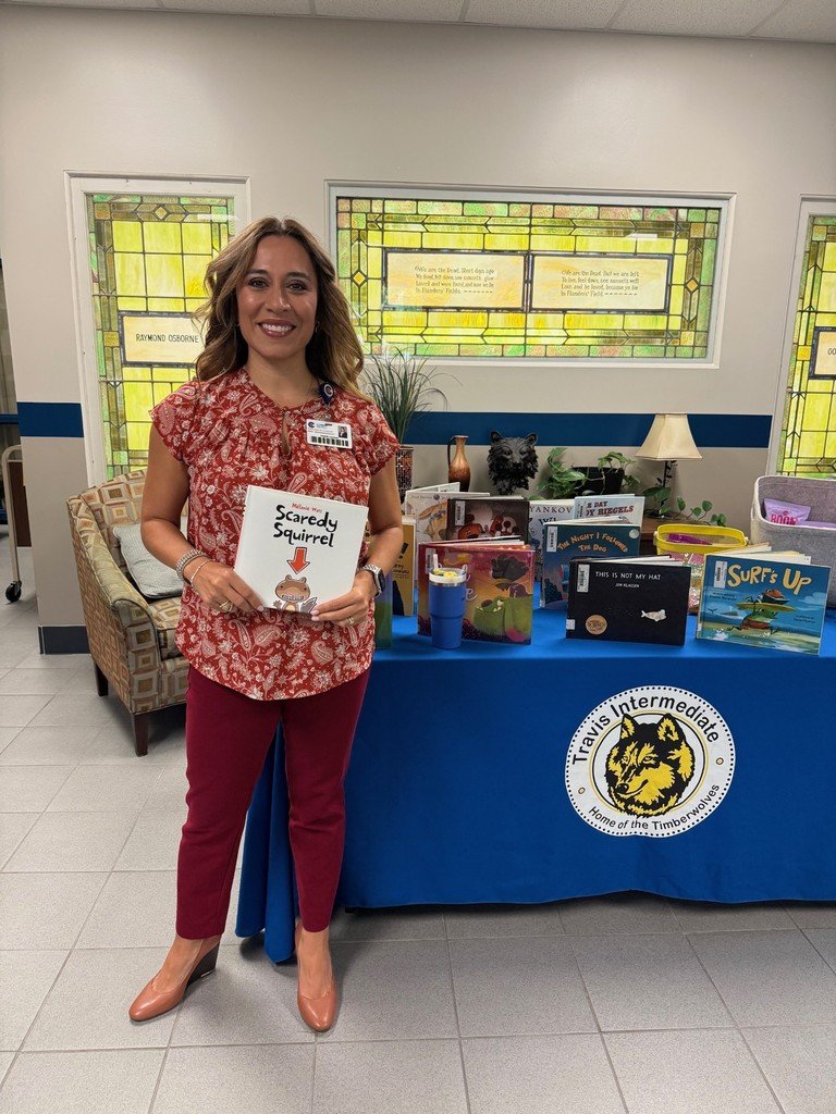 Travis_TWolves's tweet image. 📚 Read for a Better Life Day was a success at Travis! Huge thanks to our guest readers for sharing the love of reading with our students! ❤️ #ReadForABetterLife #TravisPride