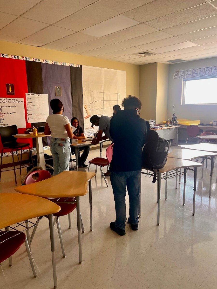 Busy day yesterday! PT Conferences, <a href="/TonyTheTigerSB/">Tony The Tiger Sun Bowl</a>  <a href="/KFOX14/">KFOX14 News</a> <a href="/KVIAABC7News/">KVIA ABC-7 News</a>