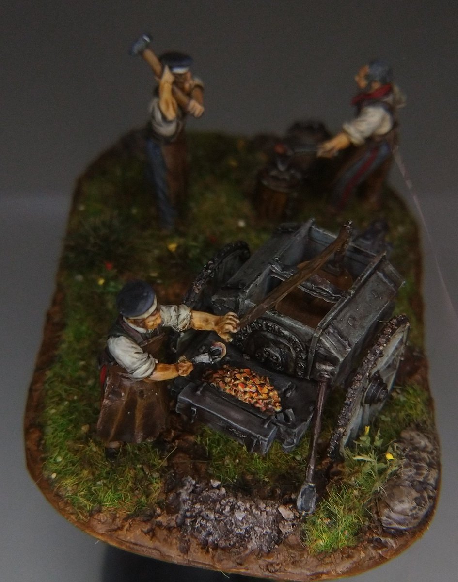 Forest_Walker1's tweet photo. #28mm #perryminiatures British Field Forge Farriers #Paintingminiatures https://t.co/tlszFvrY2R