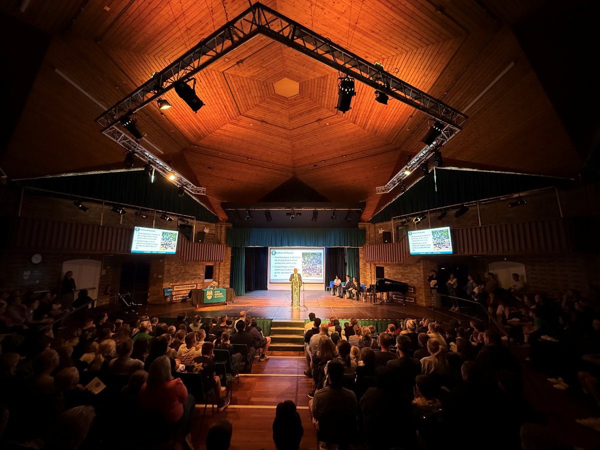 🌟 Our 2025 Open Evening was incredible!
Fantastic atmosphere, inspiring conversations &amp; so much excitement for the future.
Huge thanks to our amazing speakers for making the night unforgettable 👏💜

#OpenEvening2025 #CoxGreenSchool #ThankYou