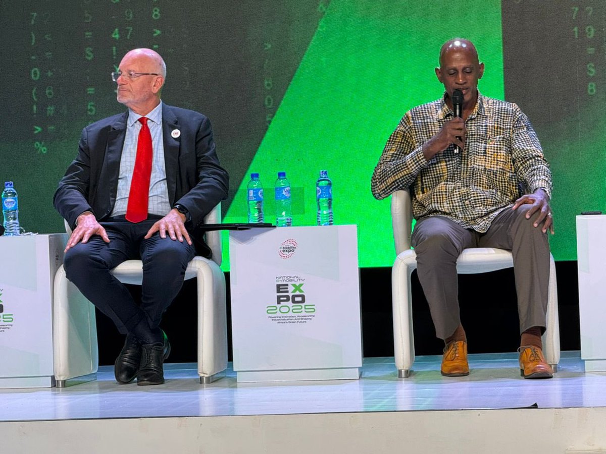 UNDPUganda's tweet image. Uganda’s National E-Mobility Expo kicked off today at the @KiiraMotors Plant in Jinja, showcasing the country’s drive toward green industrialization, innovation, and climate resilience, with e-mobility at the center of inclusive growth.

#SDG7