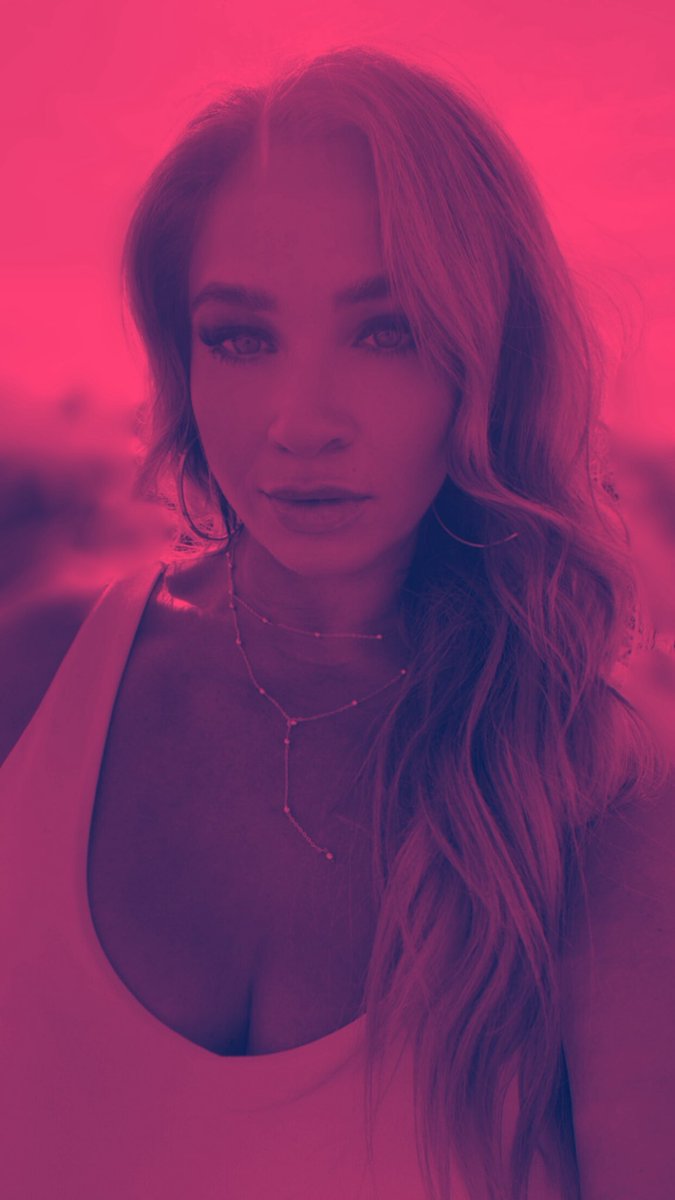 Aurora_Trix's tweet image. Thirsty Thursday… and I’m the glass you’ll never set down. Drink me in slow, let the ache spread, and remember, your craving only deepens with every glance.