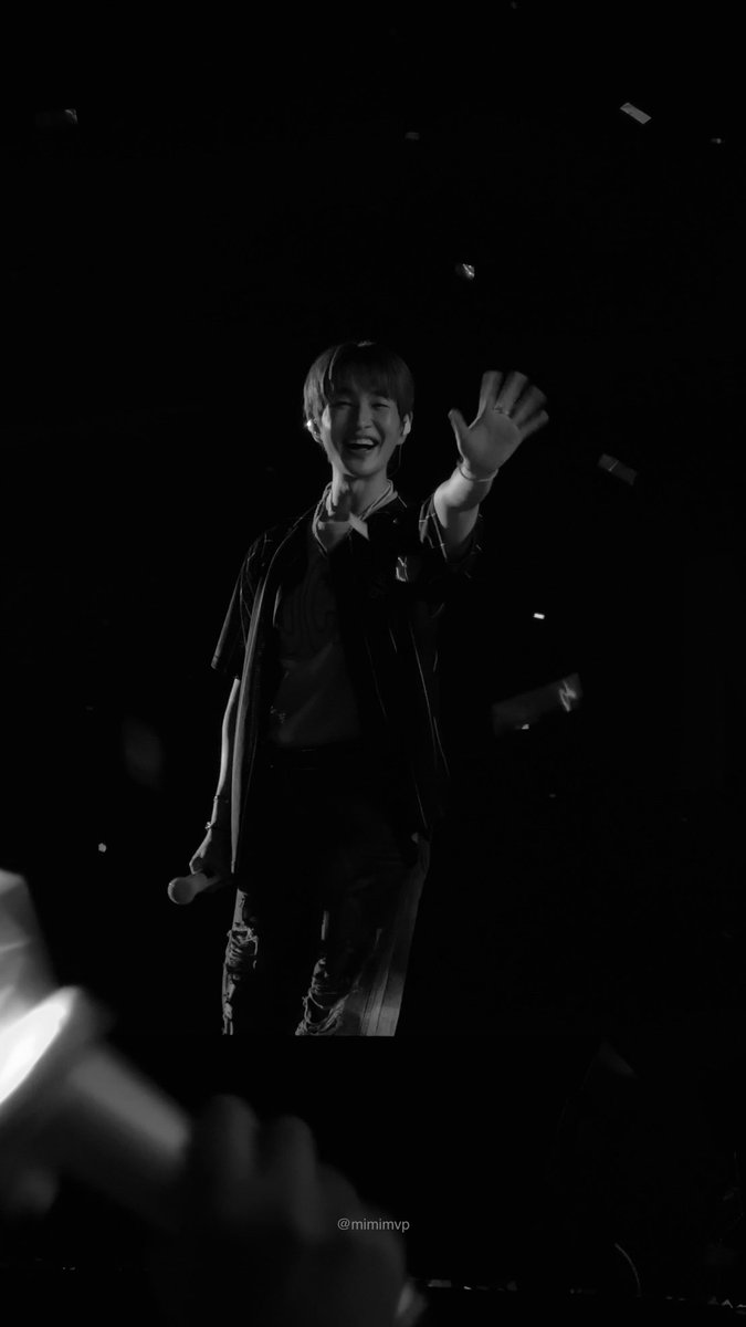 250913 언제나 고맙고 사랑해 
#ONEW #온유 
#ONEW_THE_LIVE_PERCENT_BKK