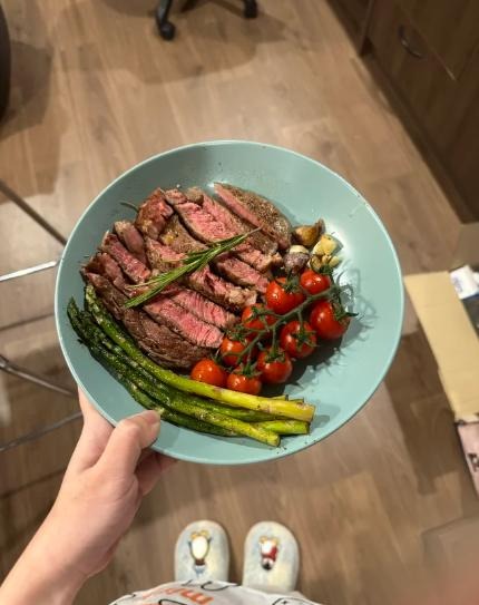 Evangeline tweet media