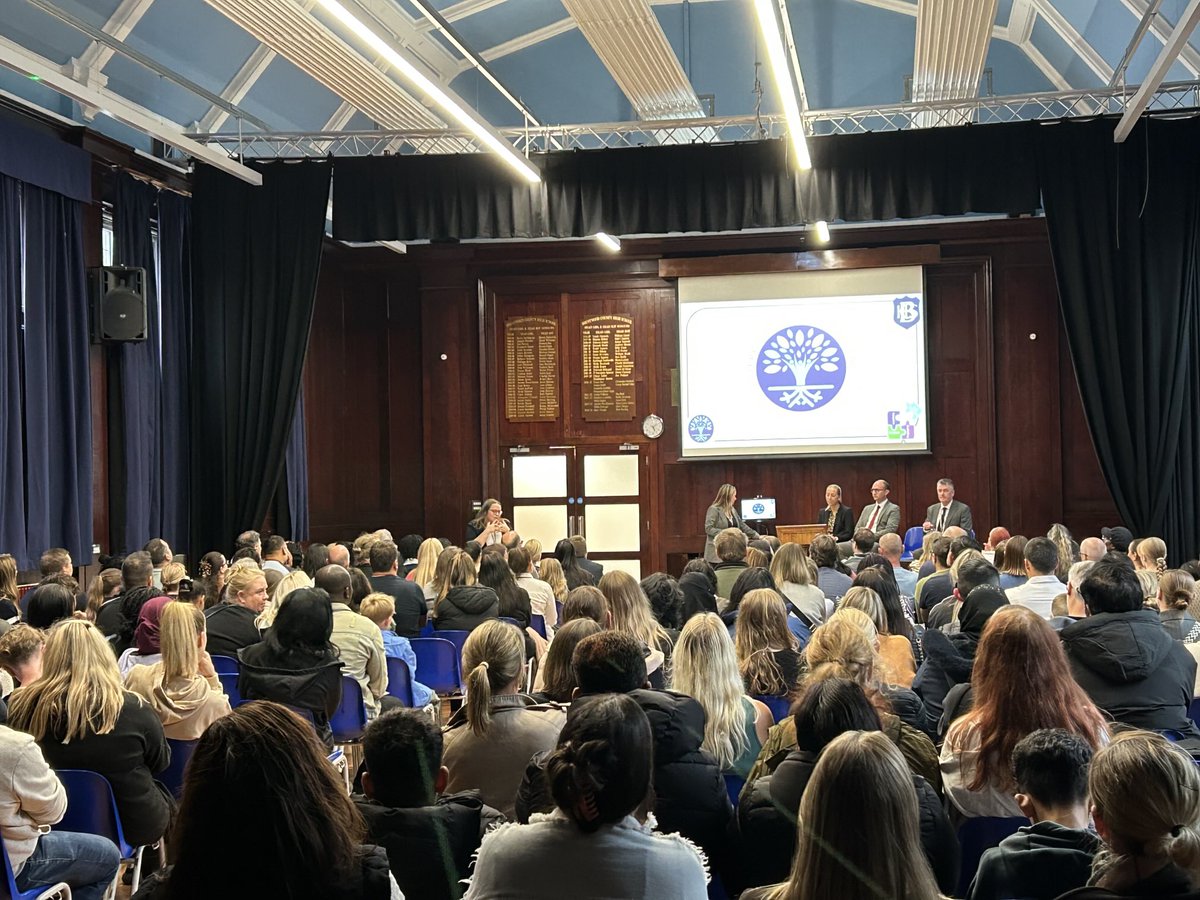 It has been wonderful to welcome so many families to our first round of Parent Information Evenings. A packed hall for our Y8,9,10 and 11 events. Next up Y7 on 1/10 and Y12/13 on 2/10. Letters coming soon! 🔵ℹ️