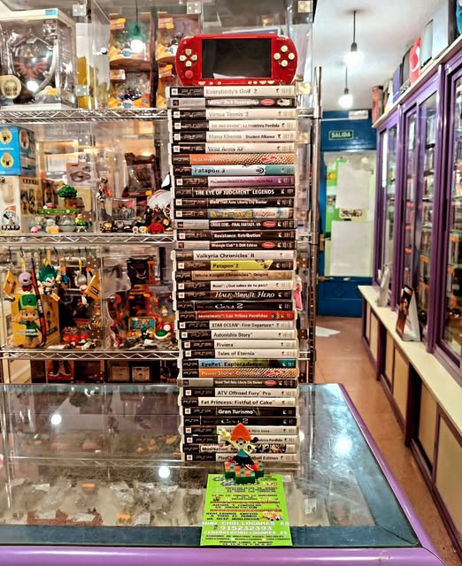 CholloGames's tweet photo. The TOWER!!! #sony #psp #pspgames #tekken #sega #patapon #finalfantasy #grandtheftauto #starwars #chollogames #handheld #handheldgamer #videogamestore Todos los productos disponibles en nuestra web https://t.co/fsJwCHHIUC https://t.co/gZqtMO36mU