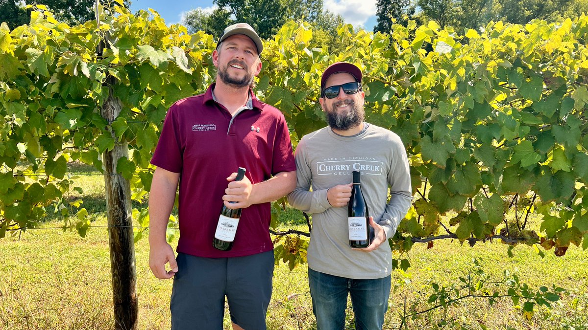 Uncork our latest post: Cherry Creek Cellars wins MI Governor's Cup with cool climate #PinotNoir. vino-sphere.com/2025/09/cherry… <a href="/MIWineCollab/">Michigan Wine Collaborative</a> #Michiganwine #coolclimatewine #cherrycreekcellars