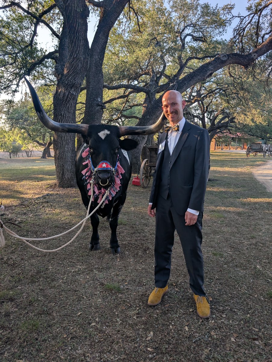bettsfortexas's tweet image. An incredible night at the Star Spangled Standup with @HaysCoGOP . Grateful for the chance to connect with Texans who love faith, family, and freedom as much as I do.
#StarSpangledStandup #ConservativeValues #TX21 #BetOnBetts