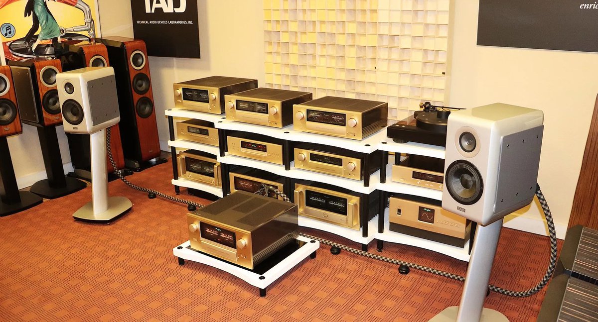 SystemReference's tweet image. TAD Lautsprecher genießen bei vielen Experten, Fachzeitschriften und Audiophilen einen ausgezeichneten Ruf und gelten als Weltklasse, sowohl im professionellen Studiomonitor-Segment als auch im Highend Heimbereich, bekannt für ihre Klangharmonie, Kraft, Dynamik und Natürlichkeit