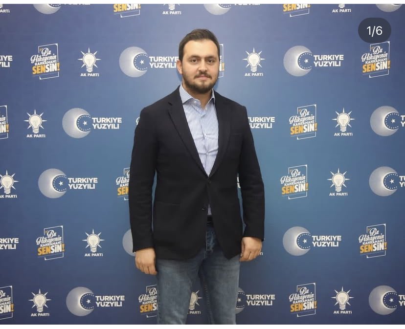 🇹🇷 4li Dursun ER 🇹🇷 (@alidursuner) on Twitter photo Ak Parti Elazığ İl Başkanı olarak göreve gelen Sn Sencer Selmanoğlu Genç ve dinamik yapısıyla, duruşuyla şahsiyeti ile teşkilata ve davamıza değer katacaktır.
Başkanımıza ve şehrimize hayırlı olmasını diliyorum.
<a href="/Akparti/">AK Parti</a> <a href="/akpartielazig_/">AK Parti Elazığ</a> <a href="/isselmanoglu23/">İ. Sencer Selmanoğlu</a> <a href="/RTErdogan/">Recep Tayyip Erdoğan</a> Ak Parti Elazığ İl Başkanı olarak göreve gelen Sn Sencer Selmanoğlu Genç ve dinamik yapısıyla, duruşuyla şahsiyeti ile teşkilata ve davamıza değer katacaktır.
Başkanımıza ve şehrimize hayırlı olmasını diliyorum.
<a href="/Akparti/">AK Parti</a> <a href="/akpartielazig_/">AK Parti Elazığ</a> <a href="/isselmanoglu23/">İ. Sencer Selmanoğlu</a> <a href="/RTErdogan/">Recep Tayyip Erdoğan</a>