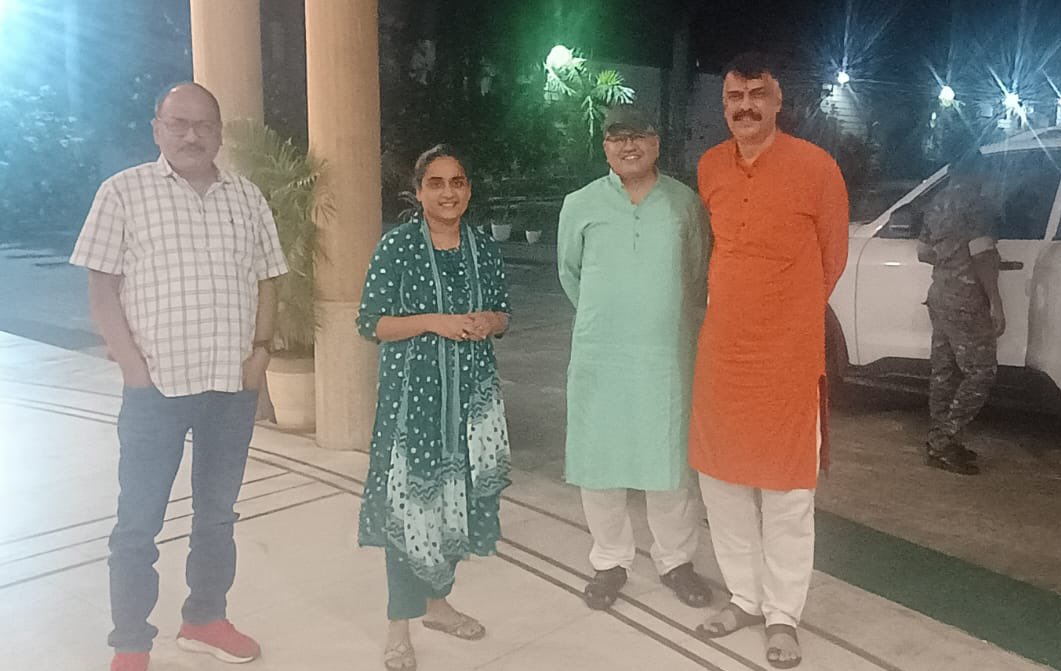 RajeshThakurINC's tweet image. झरिया की पूर्व विधायक श्रीमती @purnimaasingh जी से मुलाकात कर उन्हें संघर्ष एवं न्याय की लड़ाई में सहयोग करने भरोसा दिलाया।

@INCIndia @KRajuINC @INCJharkhand_