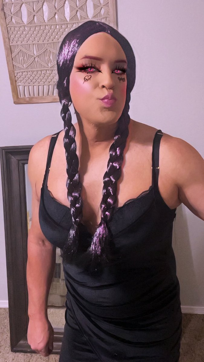 Do I make a good goth bitch?