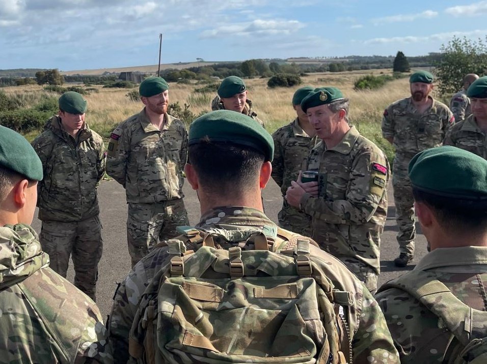 A very successful visit by <a href="/GenGJenkinsRM/">First Sea Lord and Chief of Naval Staff</a> to <a href="/45CdoGp/">45 Commando RM</a> <a href="/RoyalMarines/">Royal Marines</a> for the inaugural Commando Force #biathlon competition.
The home advantage shone through, with 45 Cdo winning, 29 Cdo RA coming second, and <a href="/CommandoTRG/">Commando Training</a> in third place.
BZ to all who took part!
#CommandoSpirit 🗡