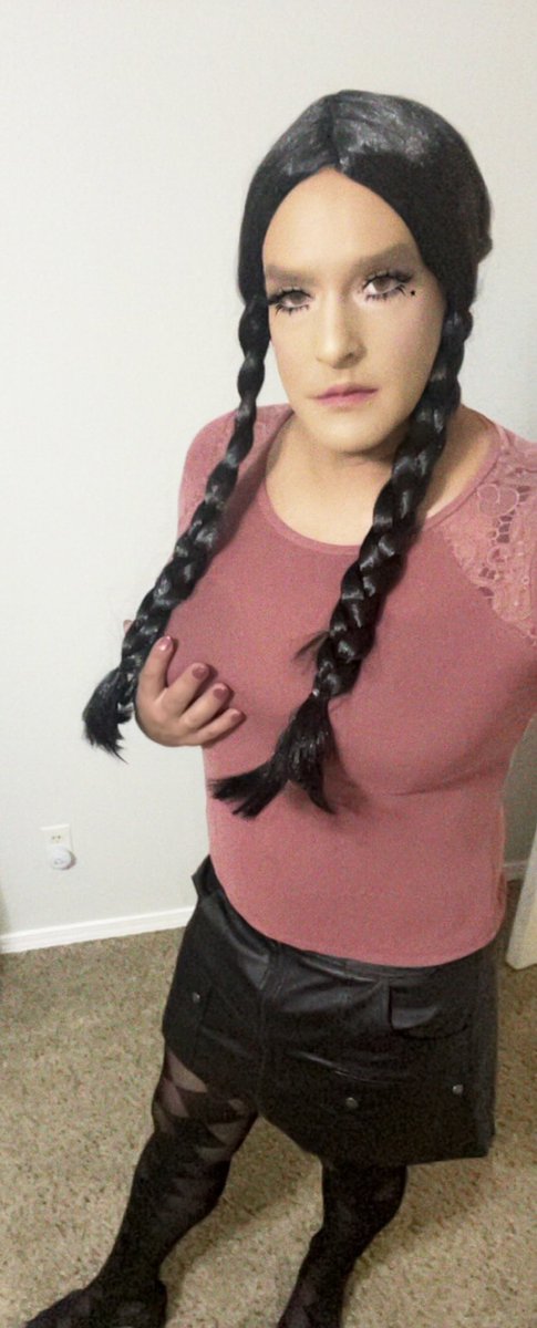 Wanna pull my pig tails? 😘