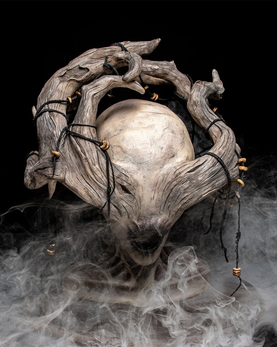 Born from nightmares, crafted with detail. This haunting creature sculpture combines organic textures, wood-like forms, and eerie design to blur the line between fantasy and horror. 🦌✨

Creature Design by CMU Graduate, Madeline Schamberger