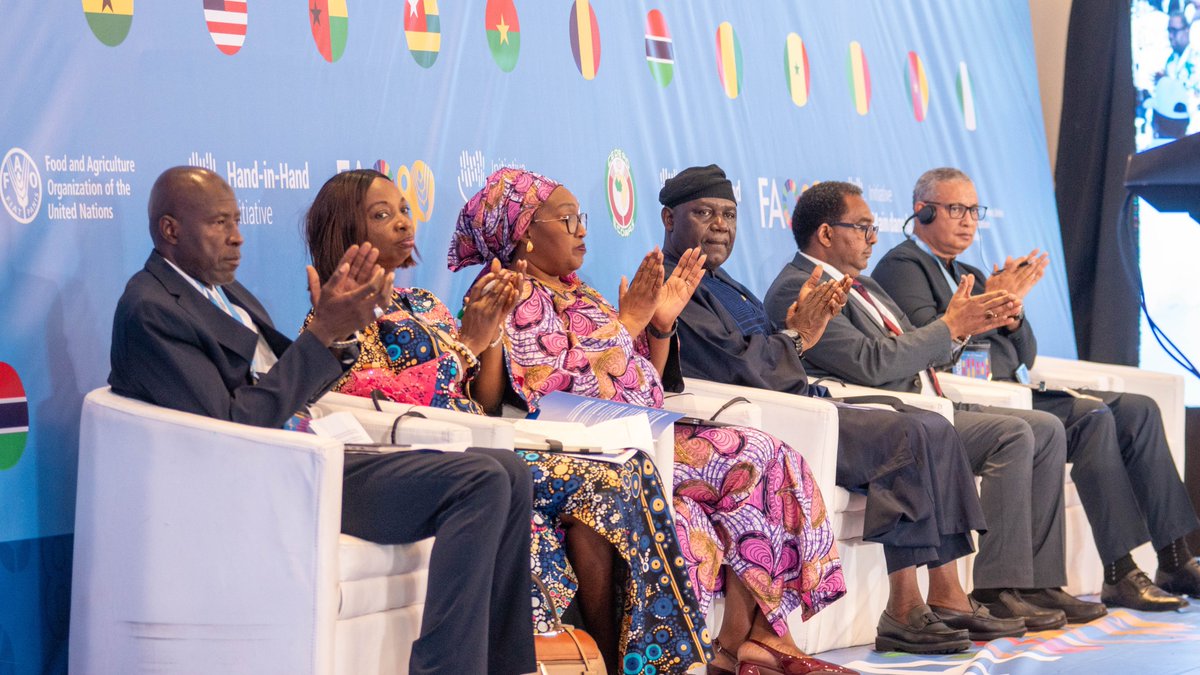 Table ronde de haut niveau sur la mobilisation des financements du dév. &amp; des investissements privés pour renforcer l’irrigation, l'élevage... Ministres &amp; partenaires explorent politiques, partenariats et solutions commerciales pour stimuler la transformation agroalimentaire.