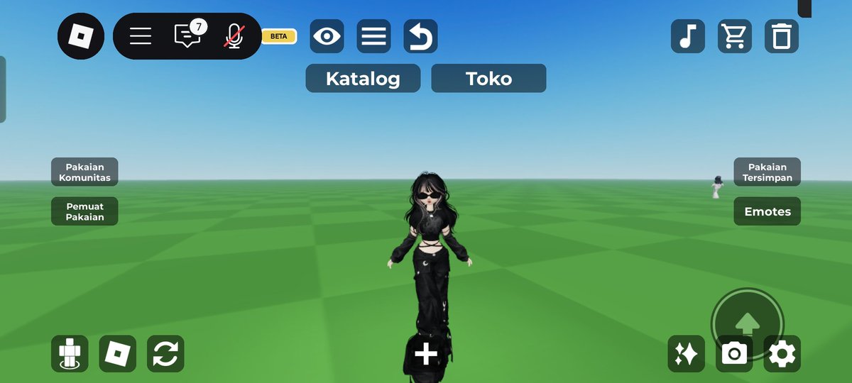 akuinicaa tweet media