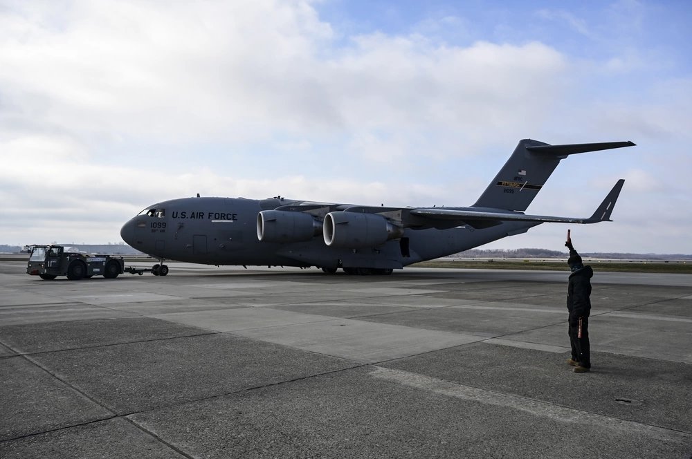 To the individuals who defend our skies: Happy Air Force Birthday! Thank you for your service.

Photo by Joshua Seybert
