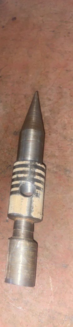 belloibiyemi_H's tweet image. Workshop throwback at @FUNAAB! 🚀 Turned a rod into a rocket-like shape on the lathe machine. Check the before-and-after pics + video! What’s your fave workshop project? #AgriEngineering #BioresourcesEng #LatheMachine #EngineeringStudent #WorkshopVibes #UniLife #FUNAAB #STEM