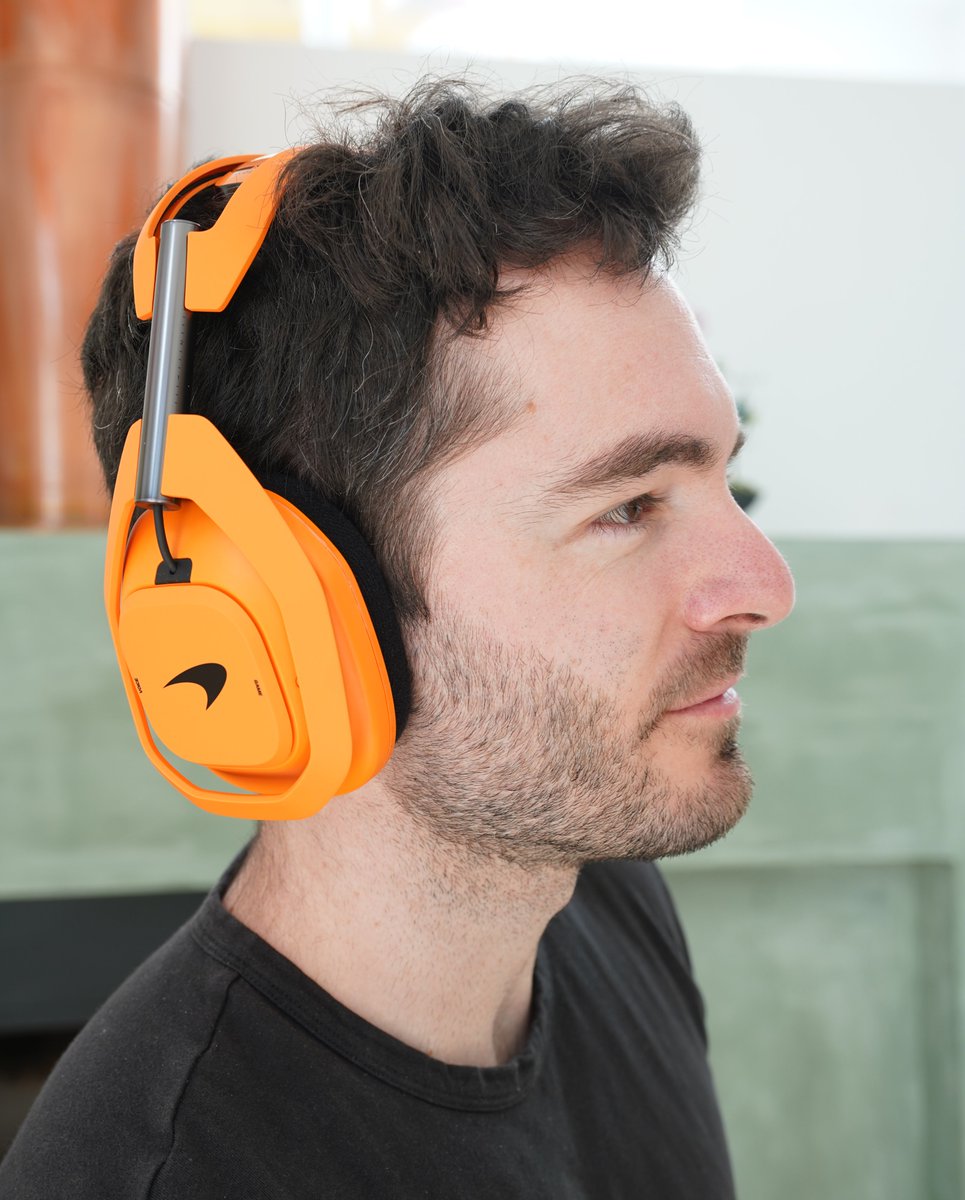CaptainSparklez's tweet image. I don&apos;t change headsets often, but when I do it&apos;s for a new @LogitechG McLaren A50 X

Just launched yesterday, check it out here - logi.gg/CSA50XBBY

#LogitechGPartner