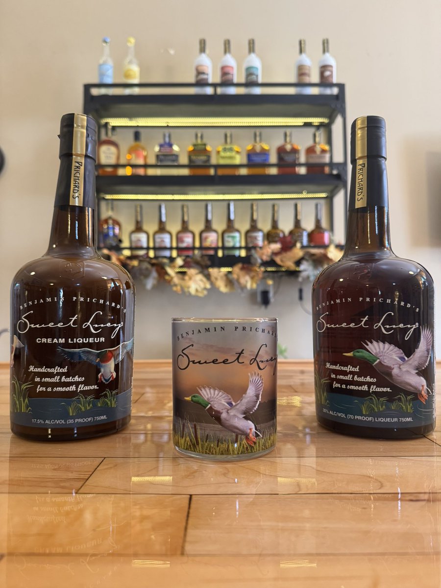 Back on Twitter and better than ever ✨
New look, same Sweet Lucy you love 🥃Now featuring our Sweet Lucy, Sweet Lucy Cream, and new Sweet Lucy rocks glass. Come by Prichard’s for a free tour &amp; tasting—cheers to good whiskey and good company! #Prichard #SweetLucy #CraftDistillery
