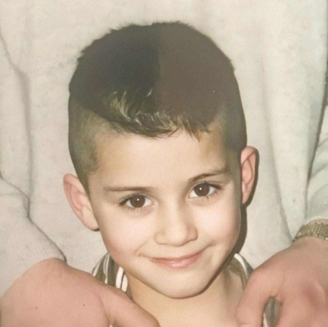 Hope we grow old but we never grow up Zi:)!
#BreakFreeZayn
#ZaynMalik