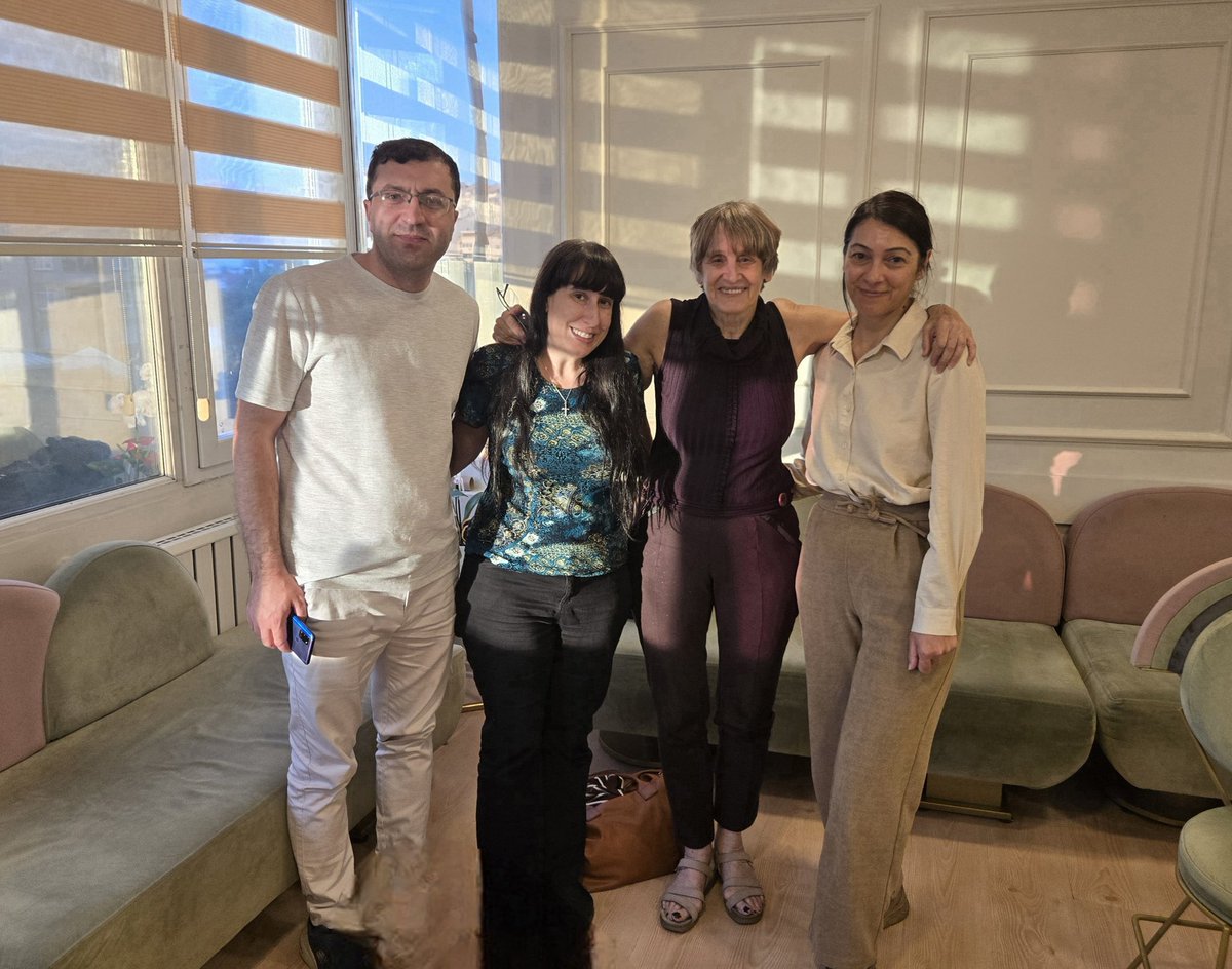 Rumi says, “It is not those who speak the same language, but those who share the same feelings who truly understand each other.”

Today, we truly understood one another beautifully. 😊
I am very pleased to have met Ms. <a href="/AndreaJilBarron/">Andrea Barron</a> and Ms. <a href="/rebecca_cataldi/">Rebecca Cataldi</a> 💐🙏

<a href="/OrionEmpress/">Lale Demirkazan 🌱🖖</a>