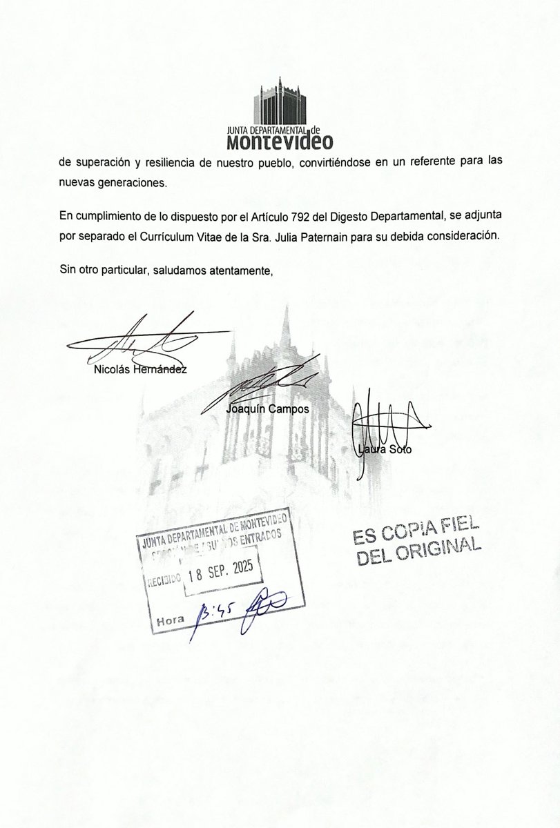Desde la Bancada de la #Lista22 presentamos hoy en la Junta Departamental de Montevideo una Minuta de Aspiración para que la atleta Julia Paternain sea reconocida como Ciudadana Ilustre de Montevideo.

Julia hizo historia al convertirse en la primera uruguaya en obtener una