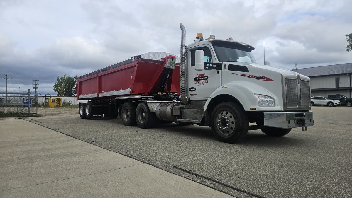 RichardWiebe204's tweet image. We would like to thank WWF Construction on the purchase  of this 2026 Canuck Trailers Tandem axle R3 2800 all steel end dump. #quereltrailers #canucktrailers #wwfconstruction #enddump #haulmore #everyhaul #graveltrailer