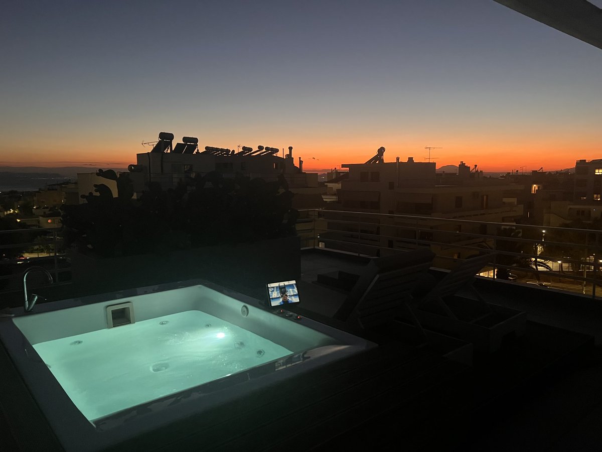 effektx's tweet image. hier gleich Champions League abwichsen