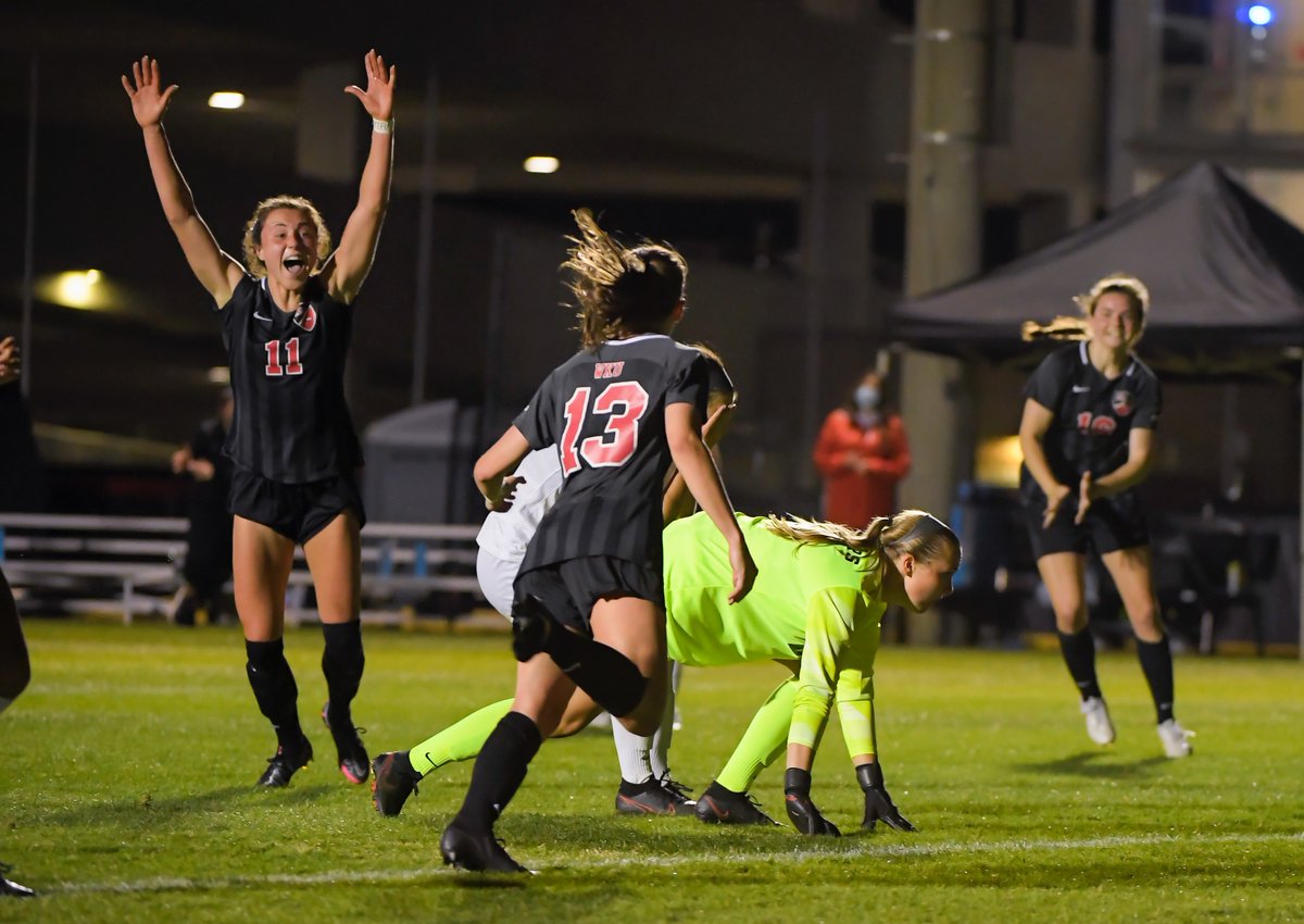 𝙈𝙚𝙢𝙤𝙧𝙖𝙗𝙡𝙚 𝙈𝙤𝙢𝙚𝙣𝙩: On April 9, 2021 WKU captured the CUSA East Division crown with a 1-0 win over Charlotte as Lyric Schmidt found Katie Erwin for the game winning goal in the 89th minute.

#GoTops