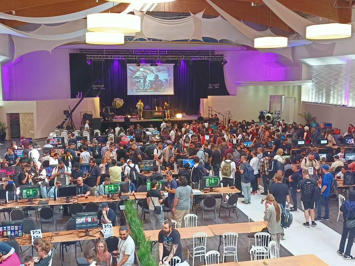 ASW_official_EU's tweet image. A little view of some of the European Tour Stops for Arc World Tour 25-26

Could you guess the countries in each photo? Did you visit Europe this year?

#AWT25_26 #GGST #GBVSR #UNI2