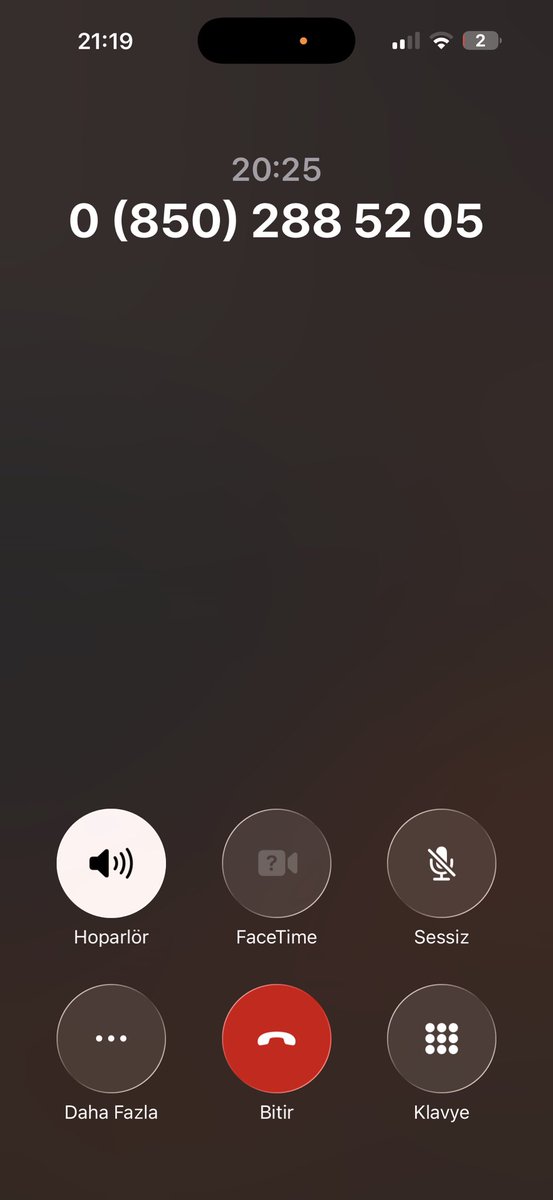 haQQo's tweet image. Allah belanızı versin. ben yıldım. 20 dakika oldu hala telefonu açmadılar #turknet