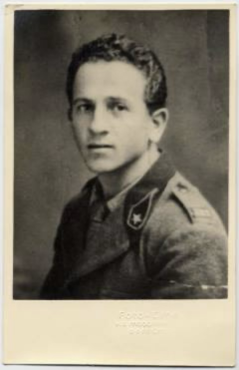 ANPIRomaPosti's tweet photo. #AntonioGentilini, lattoniere, prese parte alla lotta di #Liberazione in #Grecia con la Divisione "#Acqui".
Risulta disperso dal #23settembre 1943.Aveva 30 anni. https://t.co/fgIcSoKjpL