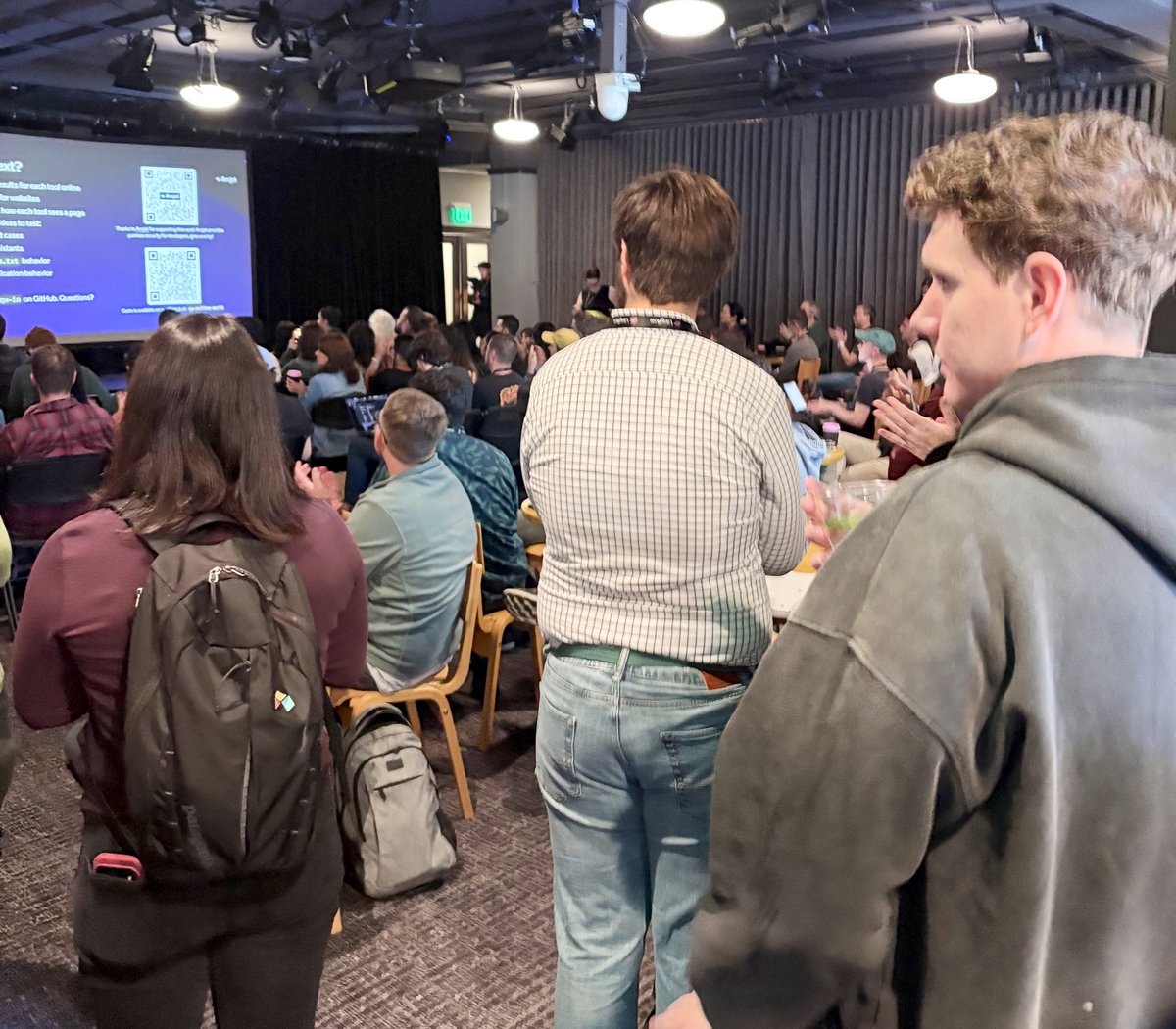 RobRoyHobbs's tweet image. Great to be at CascadiaJS today. Full house, lots of devs and interesting topics. A perfect place for AIGNE and DocSmith.