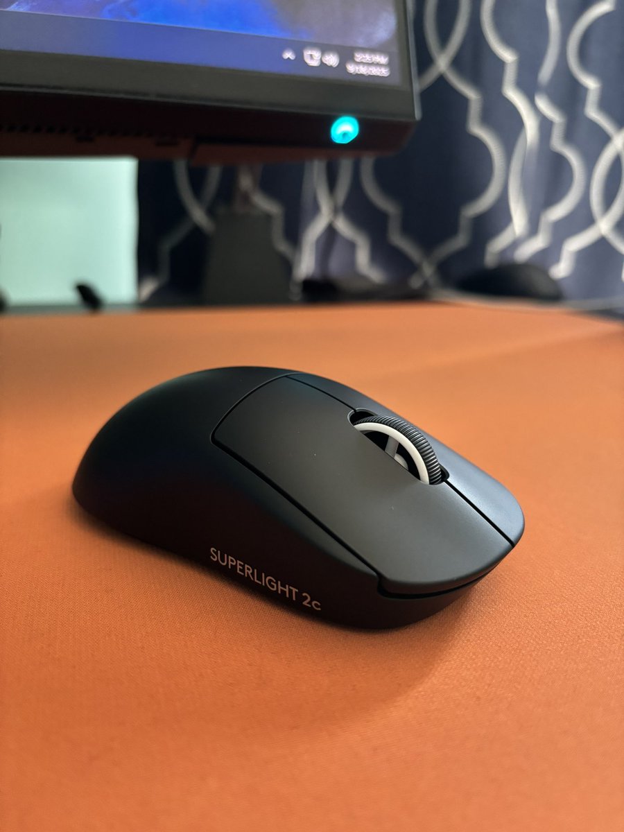 _xxdup's tweet image. superlight 2c 😎