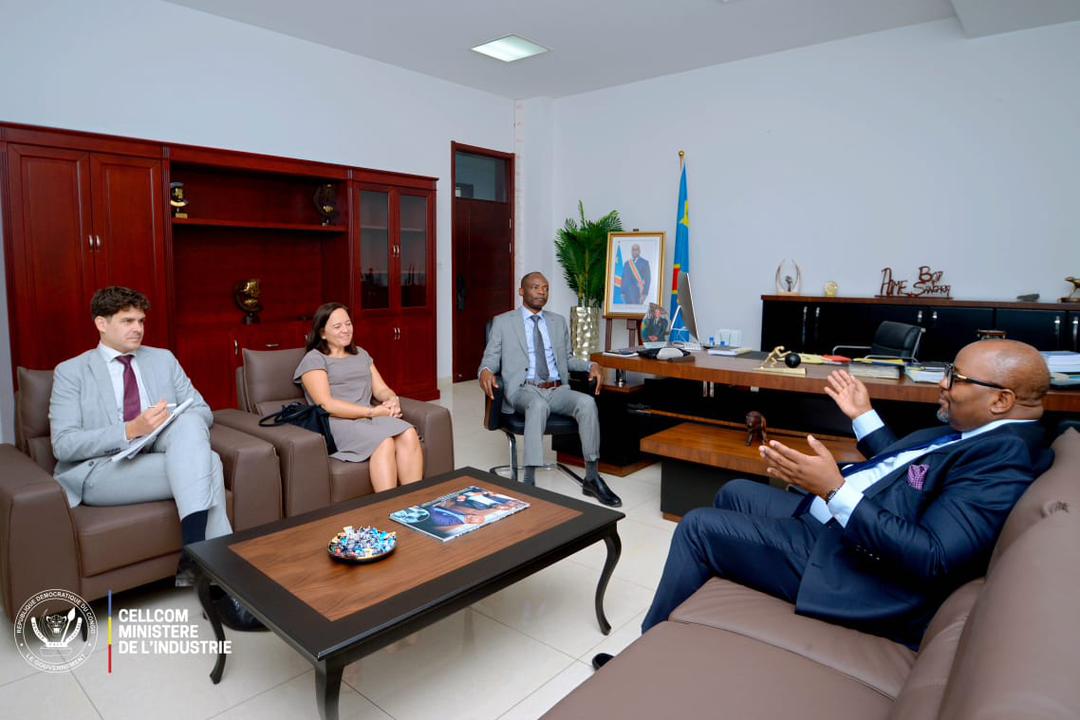 MINISTÈRE DE L’INDUSTRIE tweet media