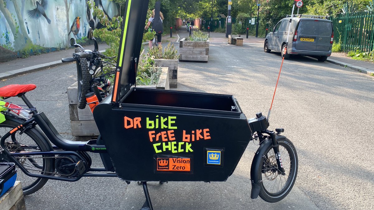 #DrBike will be at #Downham on #Sunday 21 September for #WorldCarFreeDay Arrive by #bike &amp; get a #free safety check, adjustment or minor repair. #Lewisham #cycling <a href="/LewishamCouncil/">Lewisham Council</a>