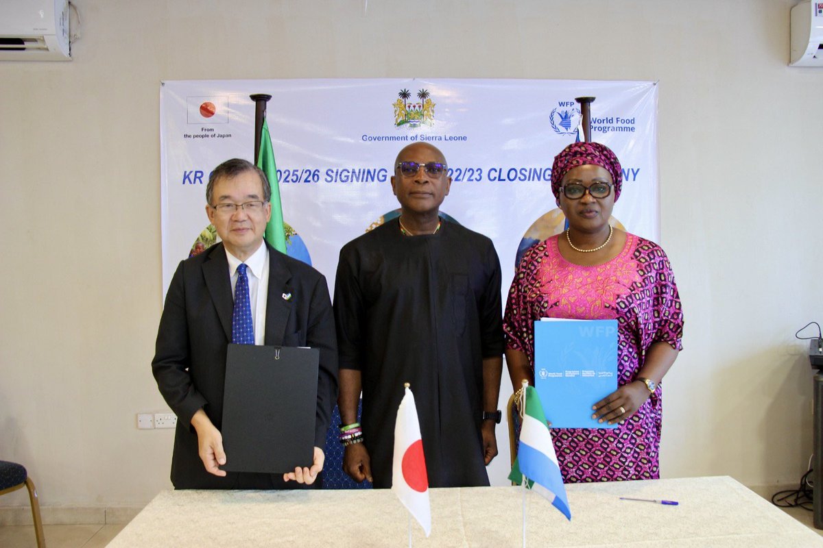 AlanAwimbo's tweet image. 🇯🇵🇸🇱 Privileged to witness another milestone in our partnership with Japan, signing a new $1.27M grant for 2025/26, supporting 28,000+ schoolchildren in Pujehun. We’re proud to deepen our collaboration with the Ministry of Basic and Senior Secondary Education and align with…