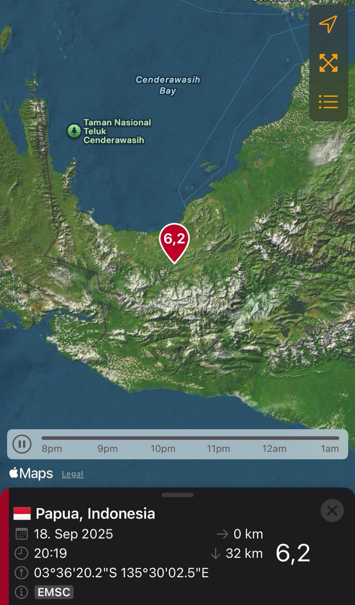 🚨 ein schweres #Erdbeben der Stärke 6,2 auf der Richterskala erschütterte soeben Indonesien. 

Heavy #earthquake hit #Indonesia with 6,2 Richter scale. 

#quake #alarm #indonesia #breaking #news