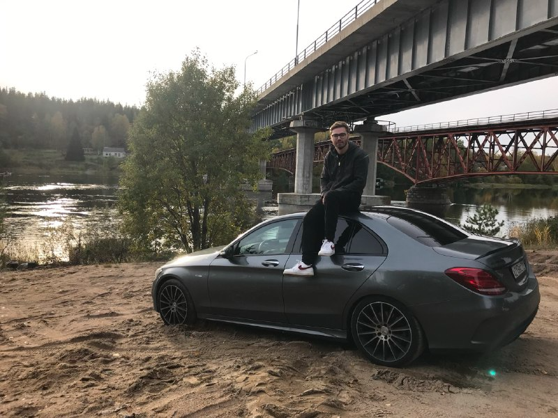 bagworkru's tweet photo. we out here building #PumpFun AMG Car
check it out at https://t.co/kj2RqTBoB4
$BAGWORKRU

#PumpfunCar

@a1lon9
@pumpdotfun

Check it out https://t.co/jH4eW8pJsr https://t.co/GM7ZAhfQ5j