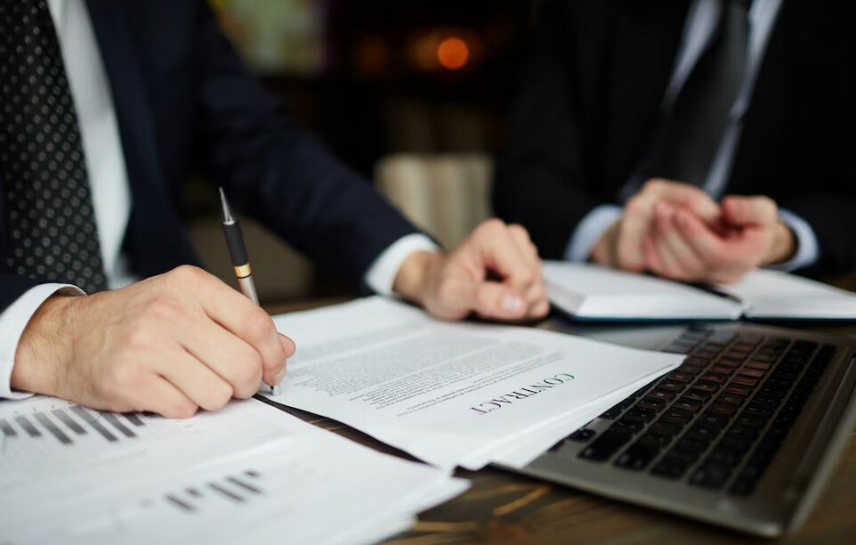 💼 No toda herencia conviene. Aceptar significa asumir todo el patrimonio del fallecido. Existen formas de limitar riesgos. Infórmate antes de decidir.... tlbgo.com/s/8we0bs35no